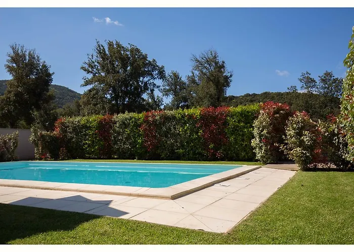 4 Etoiles Sole Di Corsica 度假居 *