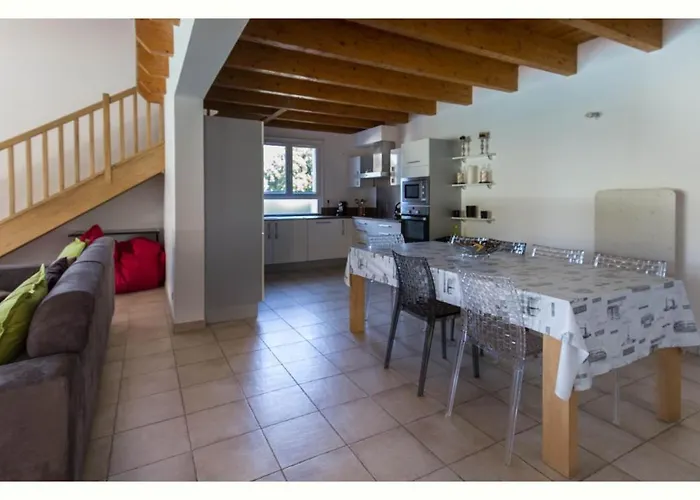 4 Etoiles Sole Di Corsica 度假居 *